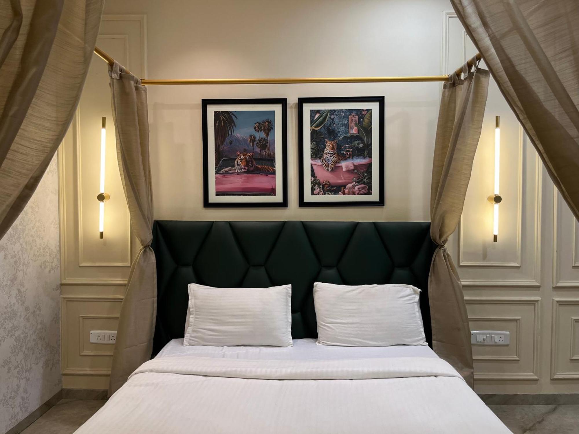 Soho House By Jayshrea Hotel Chandrapur Bagian luar foto